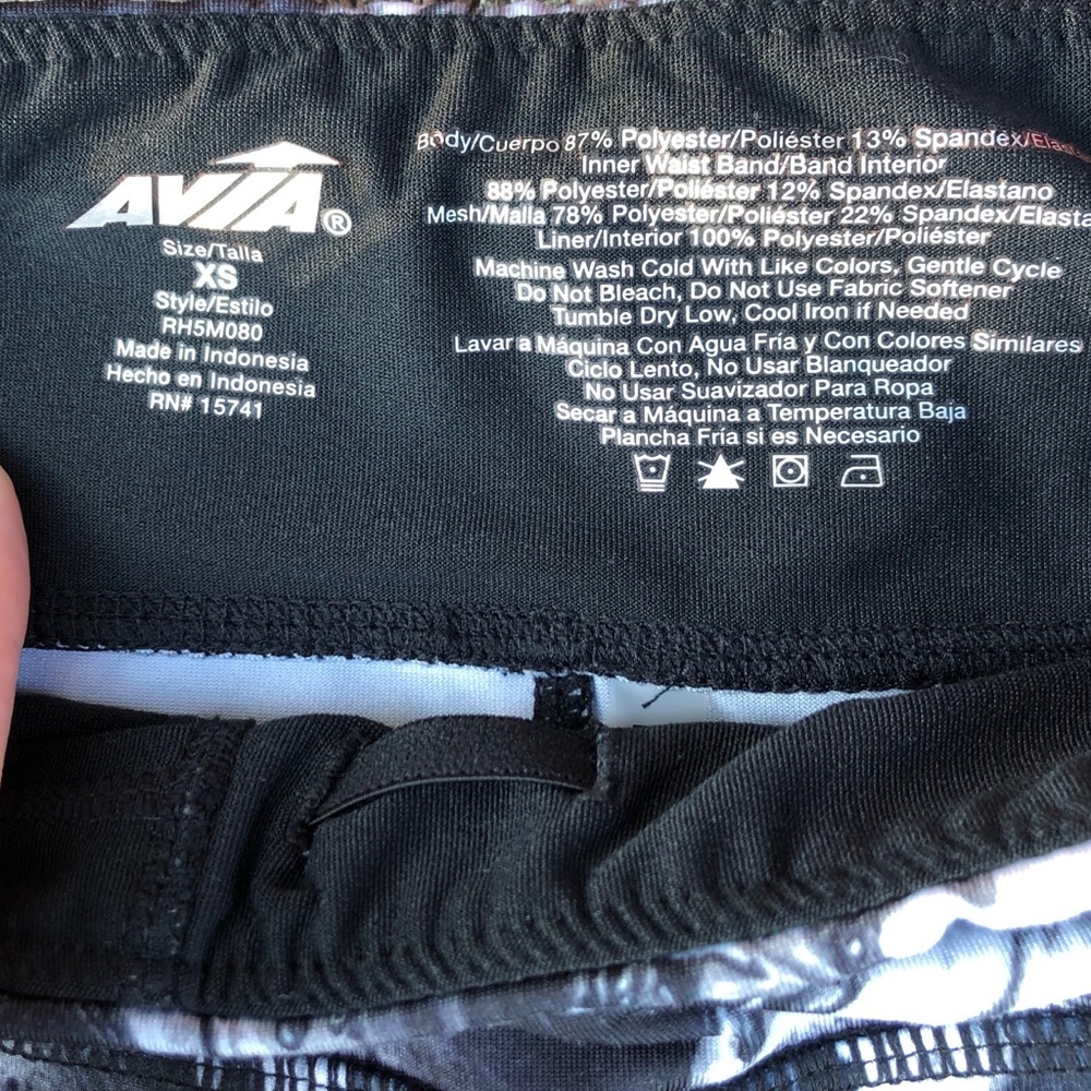 Avia brand XS Capri leggings - Picture 2 of 7